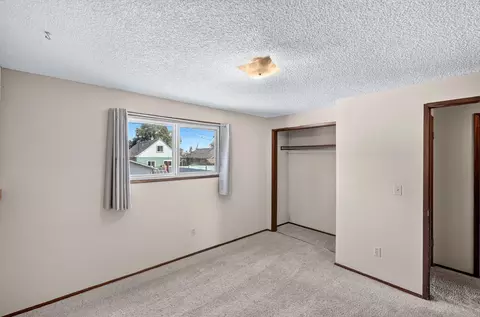 Bedroom - 1927 E Hoffman Ave, Spokane, WA 99207 photo 2 of 11