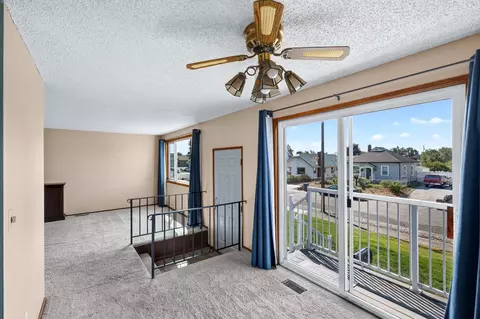 Living - 1927 E Hoffman Ave, Spokane, WA 99207 photo 5 of 6