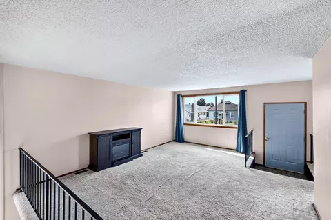Living - 1927 E Hoffman Ave, Spokane, WA 99207 photo 2 of 6