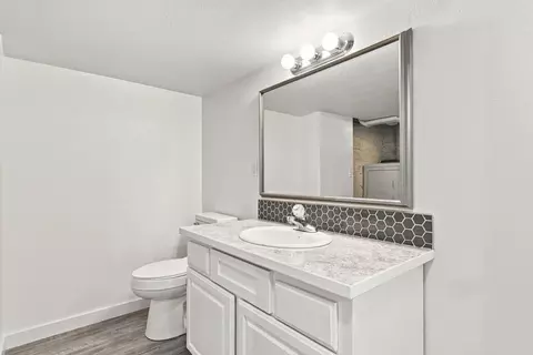 Bath - 913 E Longfellow Ave, Spokane, WA 99207 photo 7 of 7