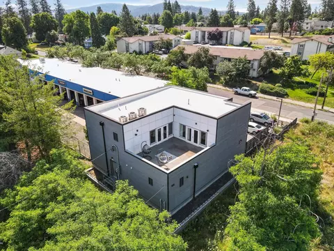 View/Area - 3003 E 30th Ave, Spokane, WA 99223 photo 1 of 2