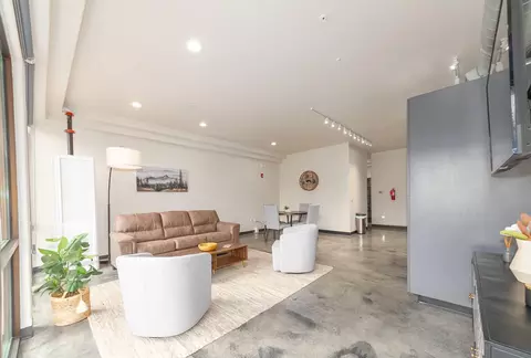 Living - 3003 E 30th Ave, Spokane, WA 99223 photo 2 of 4