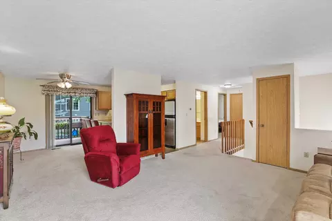 Living - 938 E Calkins Dr, Spokane, WA 99208 photo 2 of 3