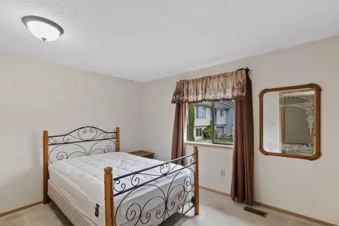 Bedroom - 938 E Calkins Dr, Spokane, WA 99208 photo 1 of 2