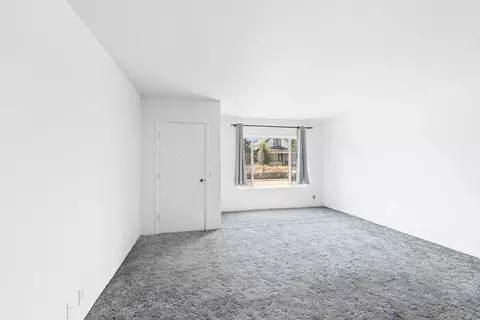 Living - 2423 Empire Ave, Spokane, WA 99207 photo 3 of 3