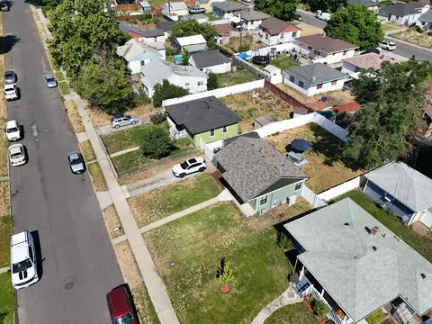 View/Area - 1323 E Longfellow Ave, Spokane, WA 99207 photo 2 of 3