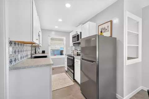 Kitchen - 904 E Joseph Ave, Spokane, WA 99208 photo 2 of 5