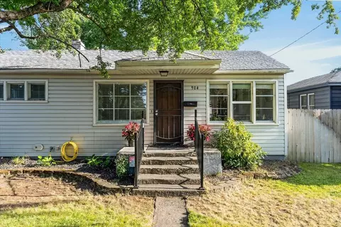 Exterior - 904 E Joseph Ave, Spokane, WA 99208 photo 4 of 14