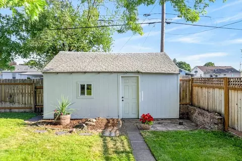 Exterior - 904 E Joseph Ave, Spokane, WA 99208 photo 9 of 14