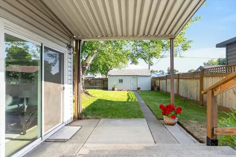 Exterior - 904 E Joseph Ave, Spokane, WA 99208 photo 5 of 14