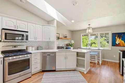 Kitchen - 4509 E 56th Ave, Spokane, WA 99223 photo 2 of 3