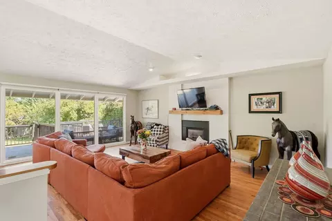 Living - 4509 E 56th Ave, Spokane, WA 99223 photo 1 of 5