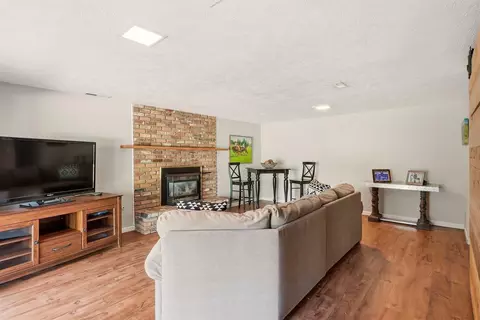 Living - 4509 E 56th Ave, Spokane, WA 99223 photo 4 of 5