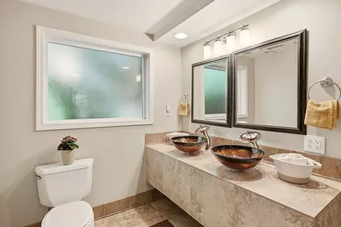 Bath - 4509 E 56th Ave, Spokane, WA 99223 photo 4 of 5