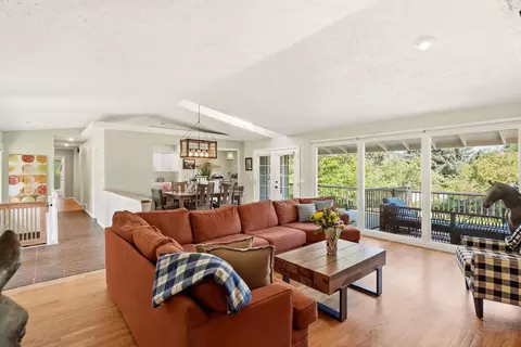 Living - 4509 E 56th Ave, Spokane, WA 99223 photo 3 of 5