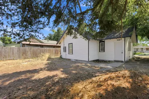 Exterior - 1103 E Broad Ave, Spokane, WA 99207 photo 8 of 9