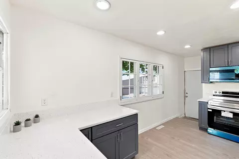 Kitchen - 1103 E Broad Ave, Spokane, WA 99207 photo 4 of 4