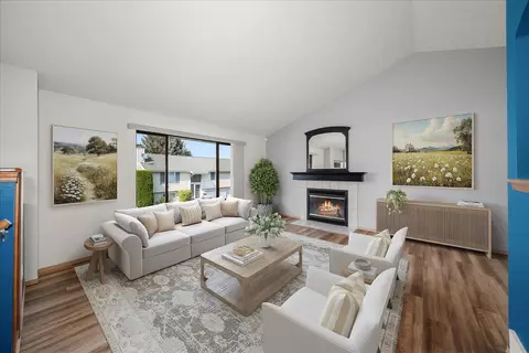 Living - 930 E Calkins Dr, Spokane, WA 99208 photo 1 of 10