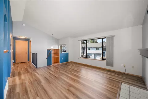 Living - 930 E Calkins Dr, Spokane, WA 99208 photo 5 of 10