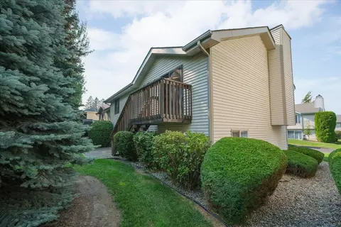 Exterior - 930 E Calkins Dr, Spokane, WA 99208 photo 4 of 9