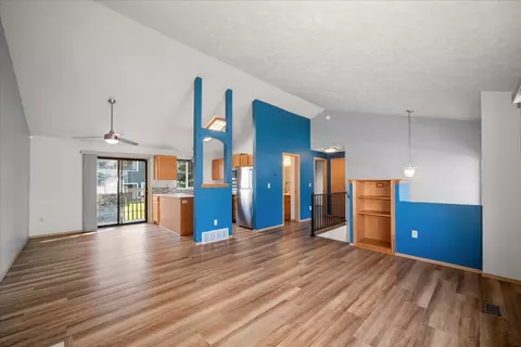 Living - 930 E Calkins Dr, Spokane, WA 99208 photo 4 of 10