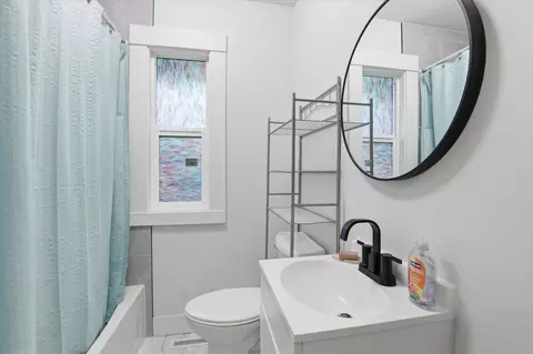 Bath - 3812 E 4th Ave, Spokane, WA 99202 photo 1 of 2