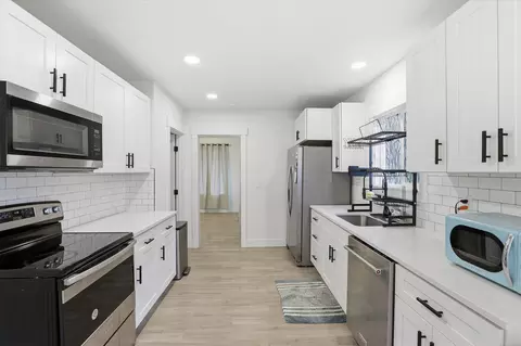 Kitchen - 3812 E 4th Ave, Spokane, WA 99202 photo 1 of 2