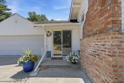 Exterior - 13804 E 16th Ave, Spokane Valley, WA 99216 photo 4 of 12