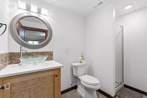 Bath - 13804 E 16th Ave, Spokane Valley, WA 99216 photo 3 of 5