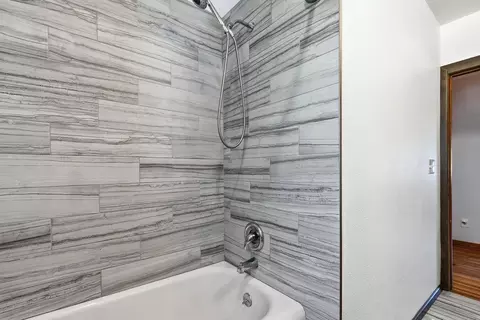 Bath - 13804 E 16th Ave, Spokane Valley, WA 99216 photo 2 of 5