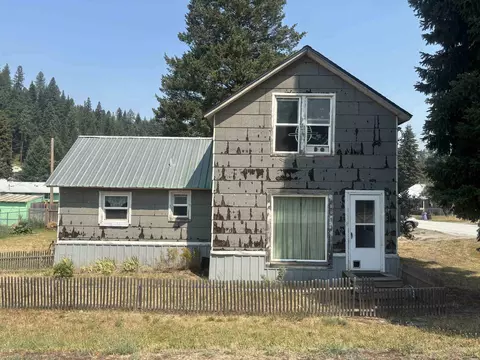 1300 W 1st Ave, Newport, WA 99156