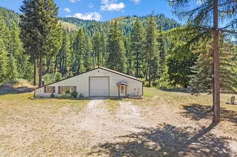 4151 Grouse Creek Rd, Loon Lake, WA 99148