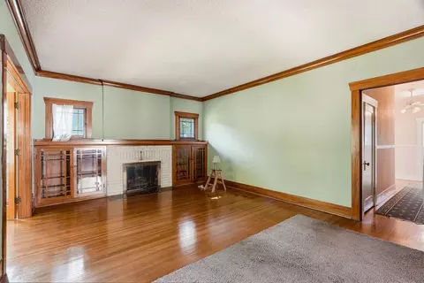 Living - 1018 E Sharp Ave, Spokane, WA 99216 photo 4 of 7