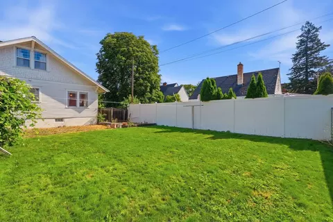 Exterior - 1018 E Sharp Ave, Spokane, WA 99216 photo 3 of 6