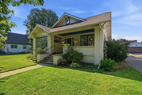 Exterior - 1018 E Sharp Ave, Spokane, WA 99216 photo 2 of 6