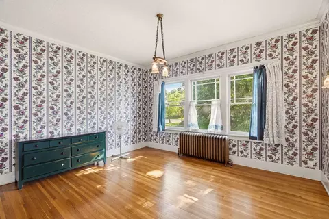 Bedroom - 1018 E Sharp Ave, Spokane, WA 99216 photo 1 of 2