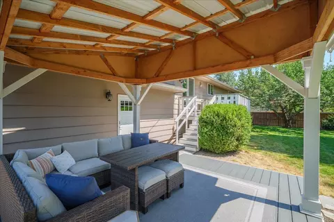 Exterior - 2004 E 55th Ave, Spokane, WA 99223 photo 5 of 18