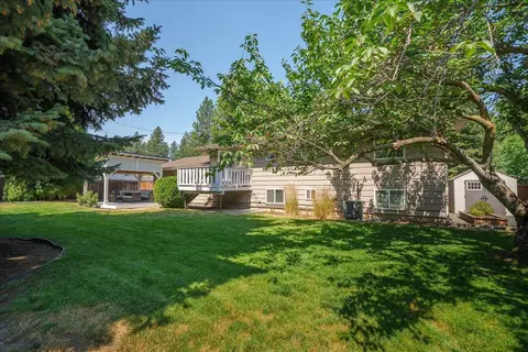 Exterior - 2004 E 55th Ave, Spokane, WA 99223 photo 14 of 18