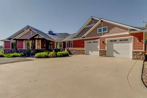 6708 E Matthew Ln, Chattaroy, WA 99003