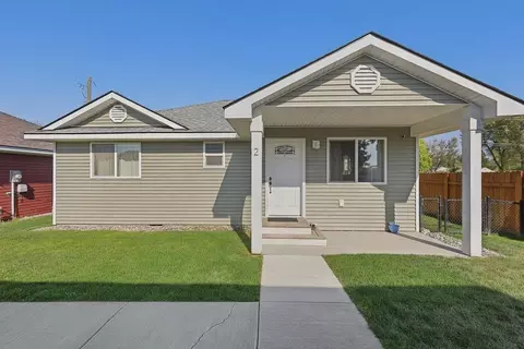 7125 N Crestline St #2, Spokane, WA 99217