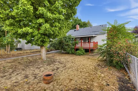 Exterior - 1911 E Sharp Ave, Spokane, WA 99202 photo 4 of 21