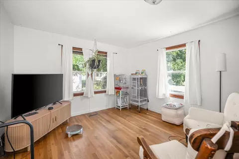 Living - 1911 E Sharp Ave, Spokane, WA 99202 photo 1 of 2