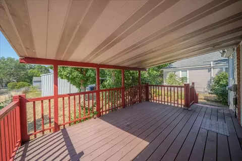 Exterior - 1911 E Sharp Ave, Spokane, WA 99202 photo 11 of 21