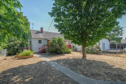 Exterior - 1911 E Sharp Ave, Spokane, WA 99202 photo 13 of 21