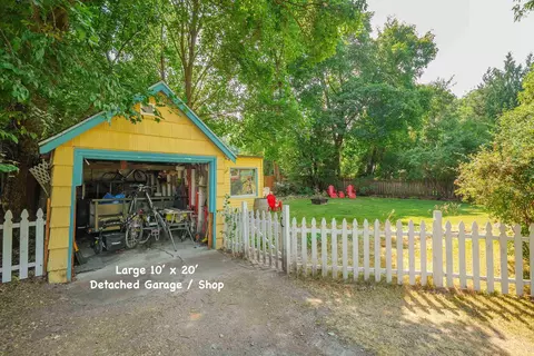 Exterior - 424 E 26th Ave, Spokane, WA 99203 photo 5 of 20