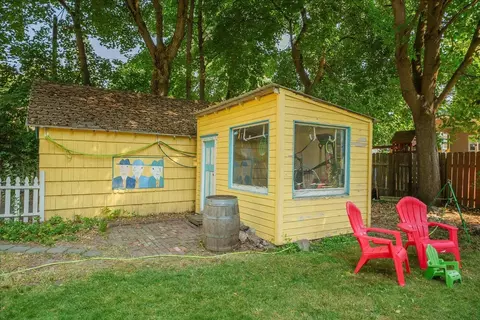 Exterior - 424 E 26th Ave, Spokane, WA 99203 photo 13 of 20