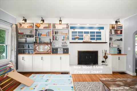 Living - 424 E 26th Ave, Spokane, WA 99203 photo 2 of 5