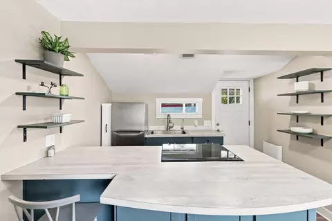 Kitchen - 907 E 30th Ave, Spokane, WA 99203 photo 2 of 3