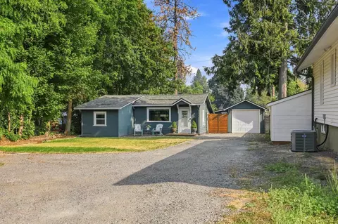 Exterior - 907 E 30th Ave, Spokane, WA 99203 photo 9 of 13