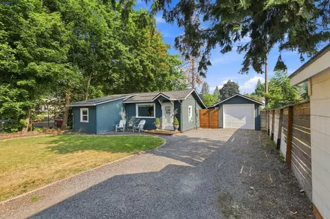 Exterior - 907 E 30th Ave, Spokane, WA 99203 photo 6 of 13